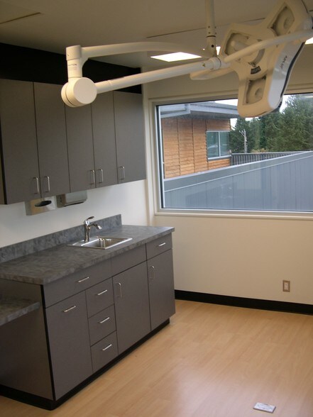 More Photos Of 13512 Ambaum Blvd SW, Burien Medical For Lease