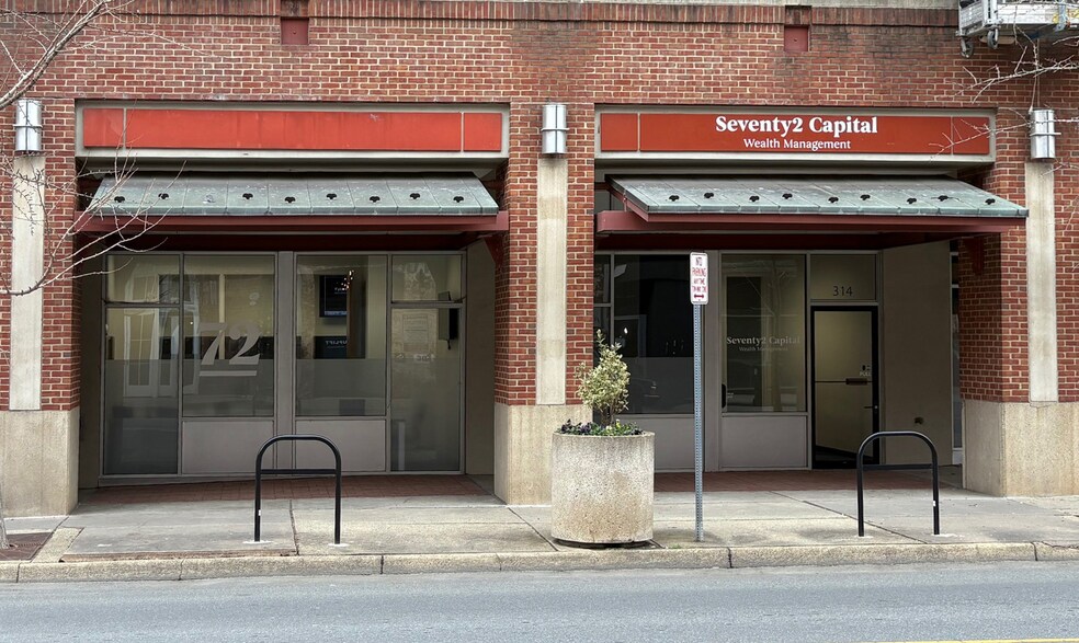 Primary Photo Of 314 E Water St, Charlottesville Storefront For Lease