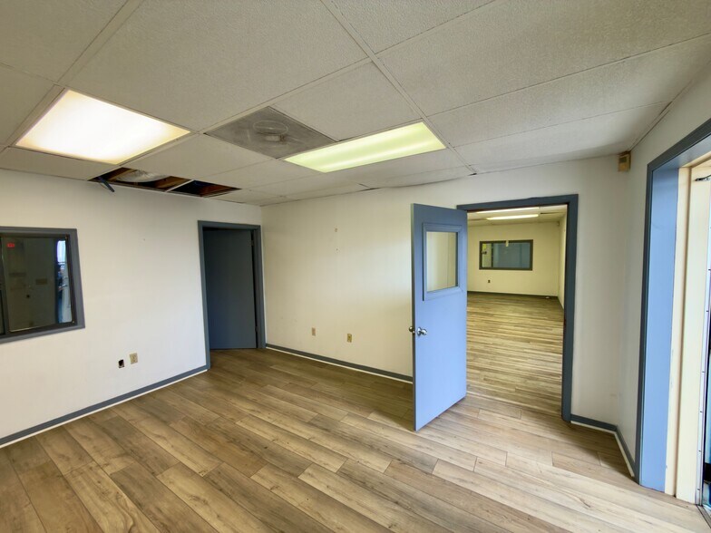 More Photos Of 3885 N Palafox Hwy, Pensacola Warehouse For Sale