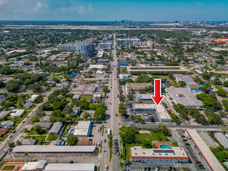 More Photos Of 265 S Federal Hwy, Dania Beach Storefront For Sale