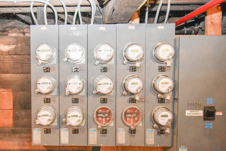 More Photos Of 181-187 Chestnut St, Springfield Apartments For Lease