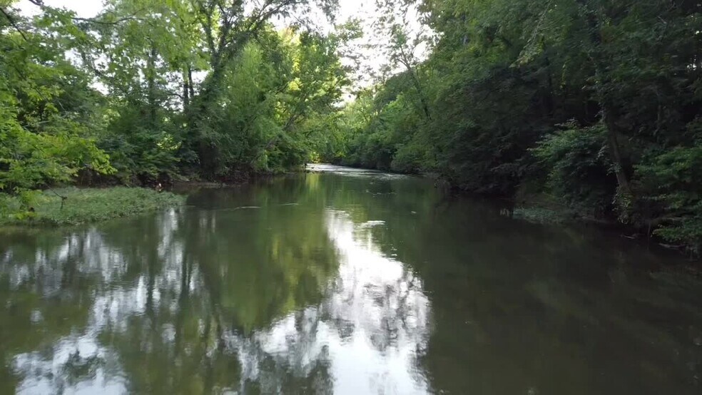 More Photos Of 920 Graves Rd, Bowling Green Land For Sale