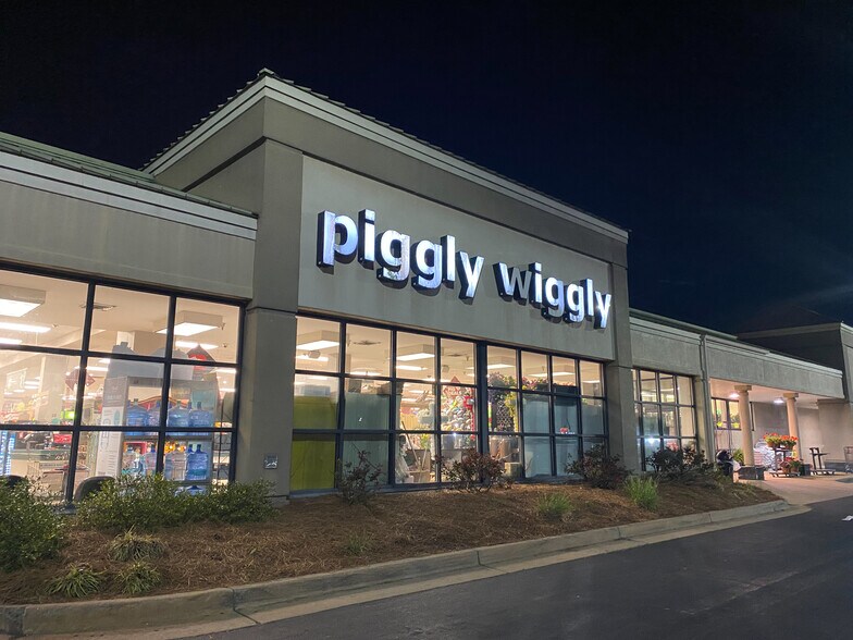 More Photos Of 1359-1367 13th St, Columbus General Retail For Lease