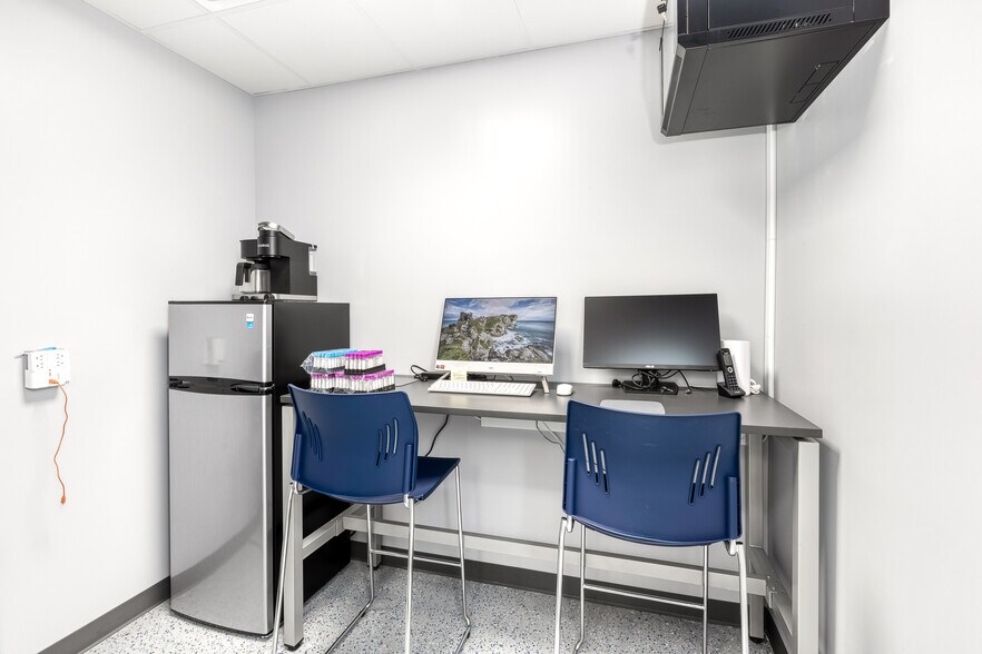 More Photos Of 2940 Lincoln Ave, Oceanside Medical For Sale