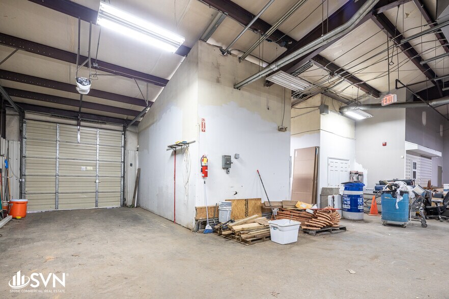 More Photos Of 700 E Loudon Ave, Lexington Manufacturing For Sale