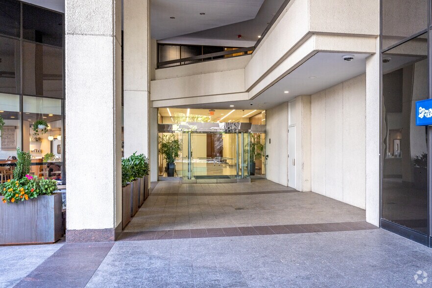 More Photos Of 4520 East West Hwy, Bethesda Office For Lease