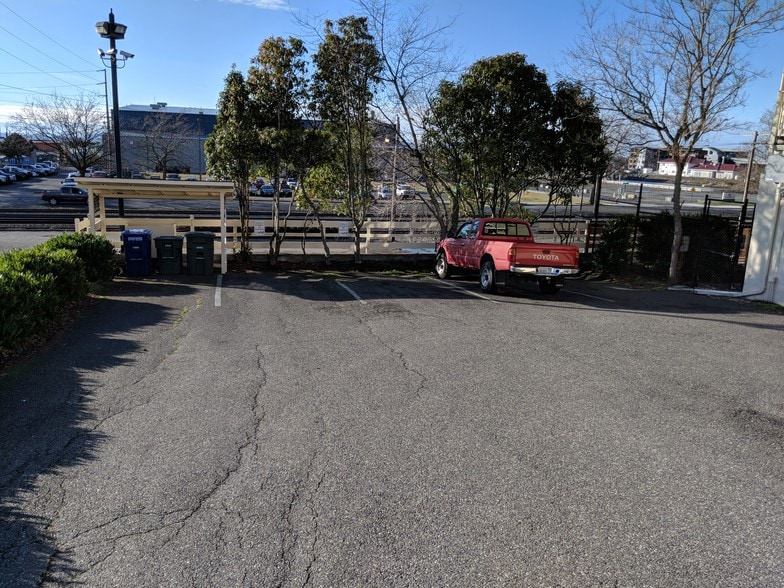 More Photos Of 1111 W Holly St, Bellingham Office For Lease