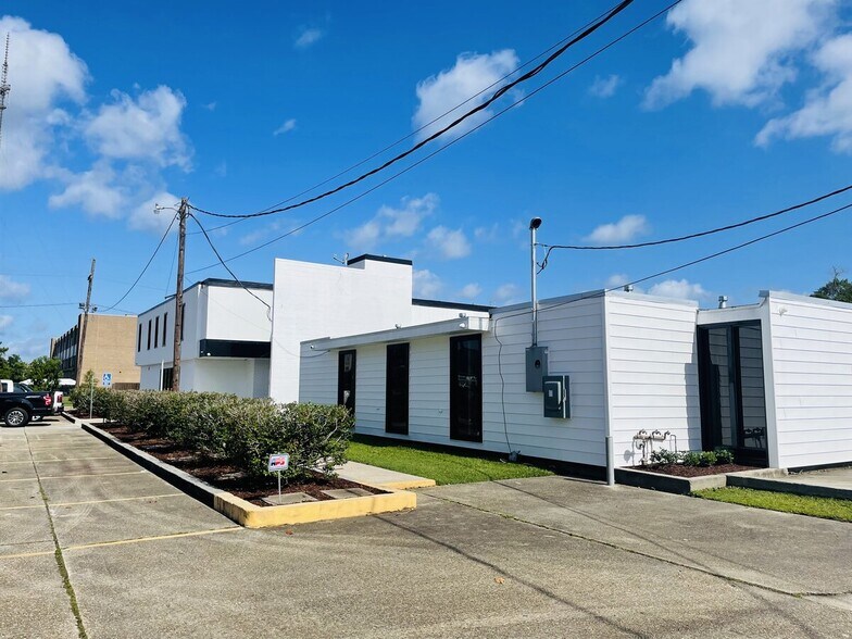 More Photos Of 3505 Behrman Pl, New Orleans Medical For Lease