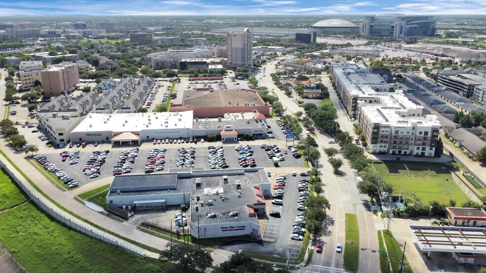 More Photos Of 2453 S Braeswood Blvd, Houston Unknown For Lease