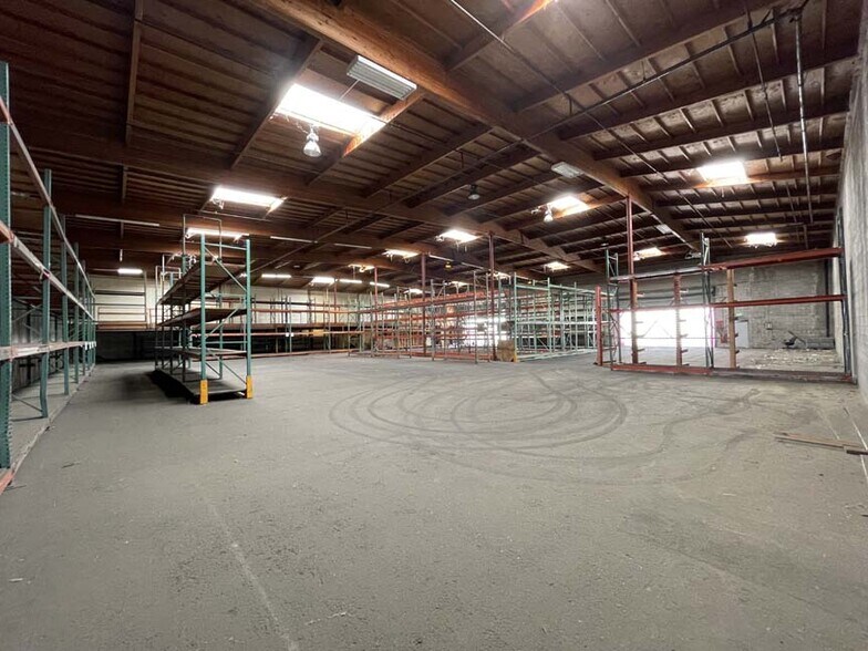 More Photos Of 3000 Winchester Blvd, Campbell Service For Lease