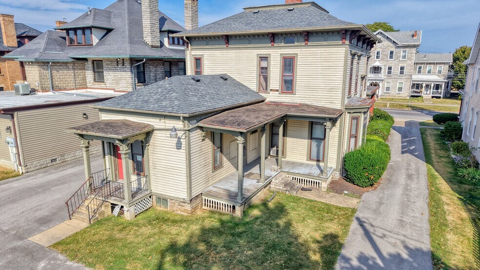 More Photos Of 516 W Washington St, Sandusky Office For Sale
