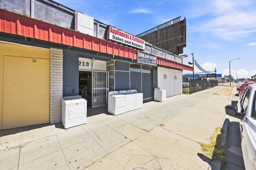 More Photos Of , Bakersfield General Retail For Sale