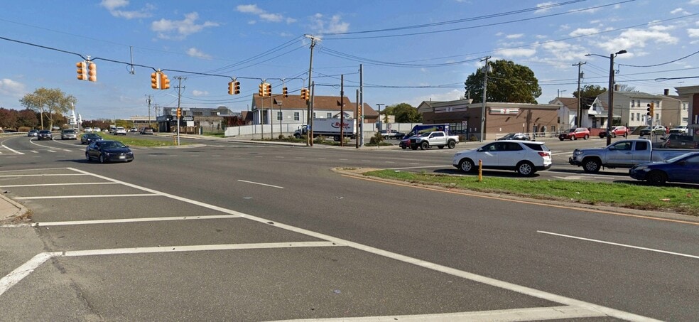 More Photos Of 66 S Franklin St, Hempstead Freestanding For Lease