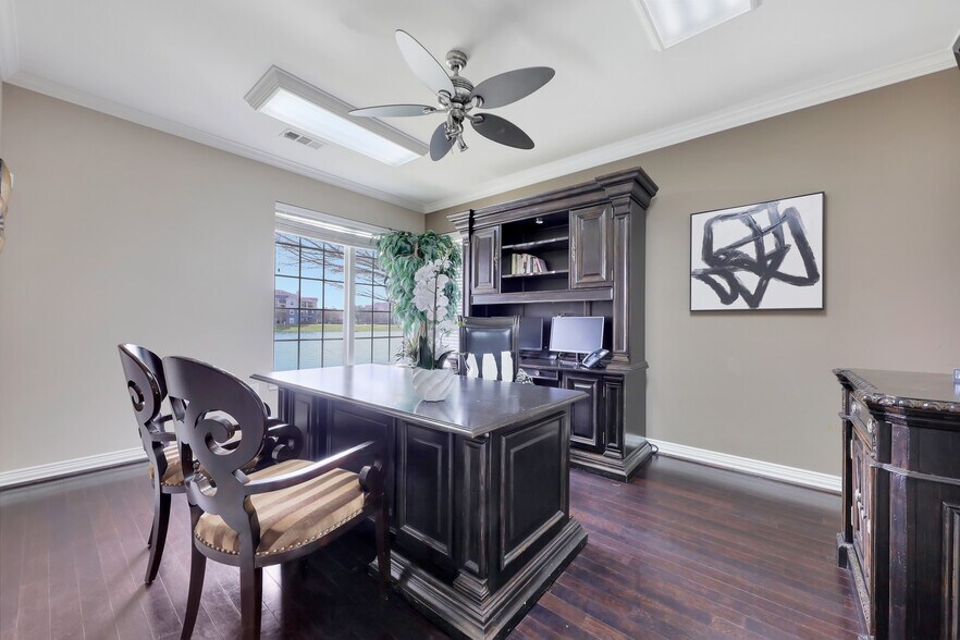 More Photos Of 860 Hebron Pky, Lewisville Medical For Sale
