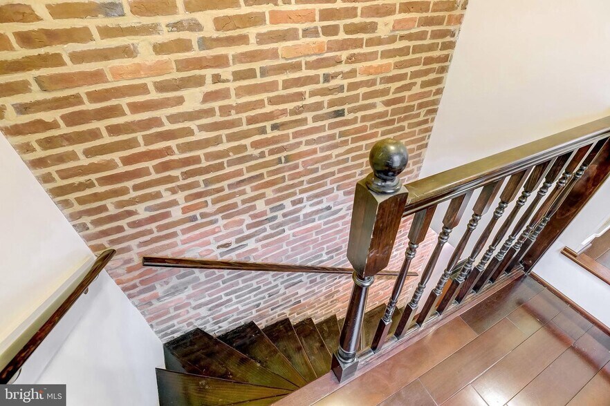 More Photos Of 1125 S Charles St, Baltimore Storefront Retail Residential For Sale