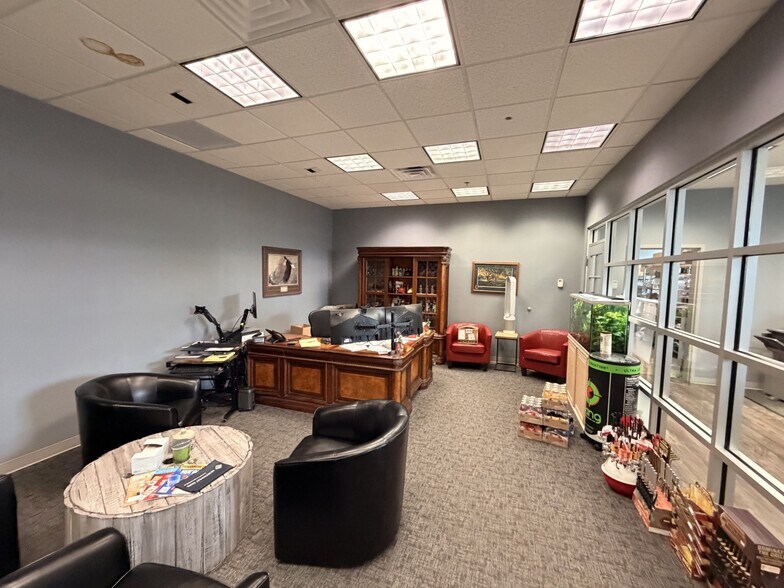 More Photos Of 6210 Abbott Dr, Omaha Distribution For Sale