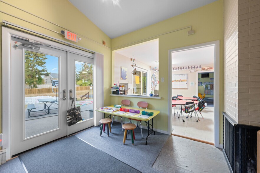 More Photos Of 123 W Main St, Trappe Medical For Sale