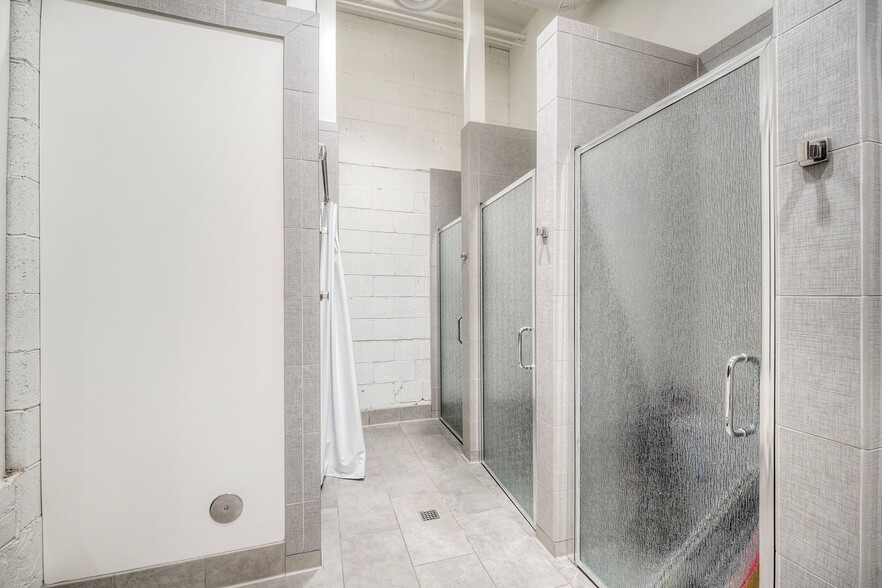 More Photos Of 1523 S Coast Hwy, Oceanside Freestanding For Sale