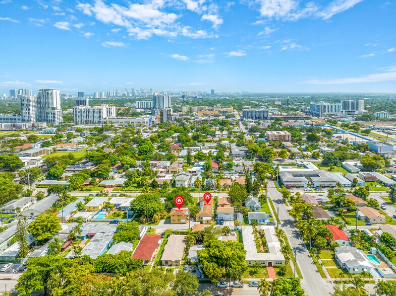 More Photos Of 1943-1947 Buchanan St, Hollywood Apartments For Sale