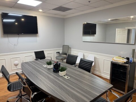 More Photos Of 355 E Crossville Rd, Roswell Office For Sale