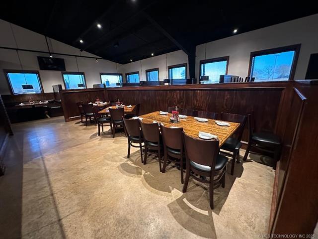 More Photos Of 207 Commerce Dr, Wewoka Restaurant For Sale