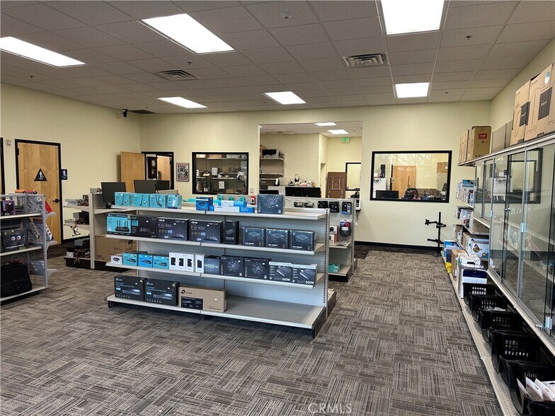 More Photos Of 2477 Forest Ave, Chico Storefront Retail Office For Lease