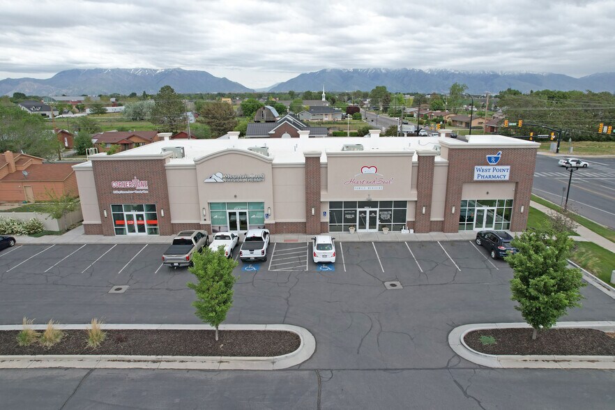 More Photos Of 3024 W 300 N, West Point General Retail For Lease