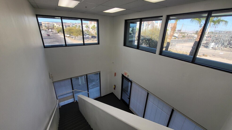 More Photos Of 3325-3326 W Oquendo Rd, Las Vegas Warehouse For Lease