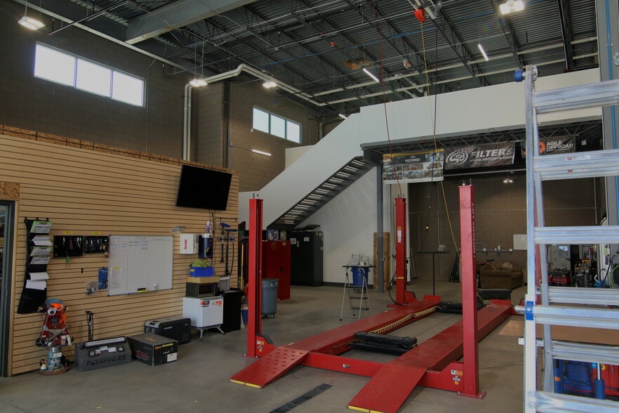 More Photos Of 1260 Brickyard Rd, Golden Manufacturing For Lease