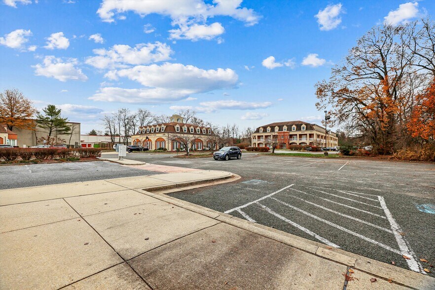 More Photos Of 12090-12114 Old Line Ctr, Waldorf General Retail For Sale