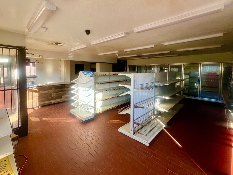 More Photos Of 13001 SE 104th St, Oklahoma City Garden Center For Sale