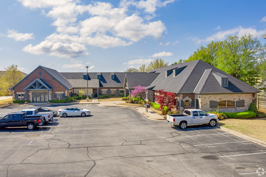 Primary Photo Of 6226 E 101st St, Tulsa Office For Sale