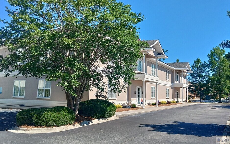 More Photos Of 37 W Fairmont Ave, Savannah Office For Lease