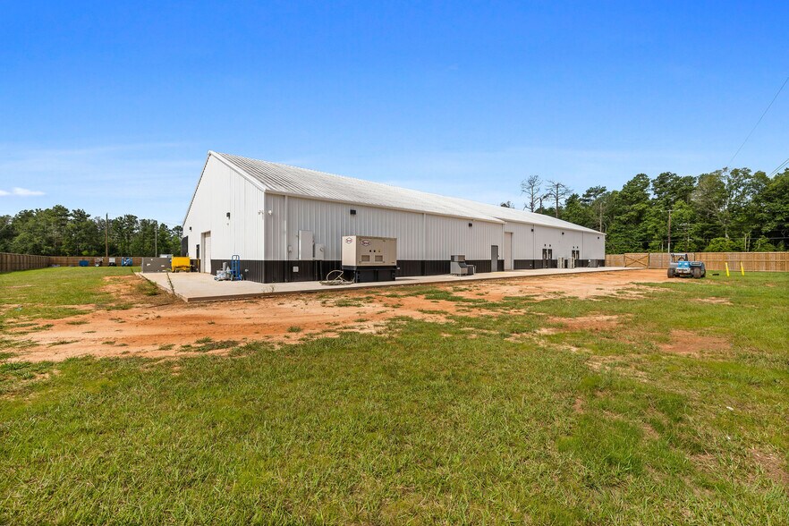 More Photos Of 44530 Hood Rd, Hammond Industrial For Sale