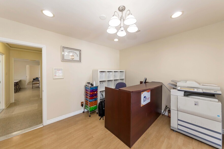 More Photos Of 1555 W Commonwealth Ave, Fullerton Office For Lease