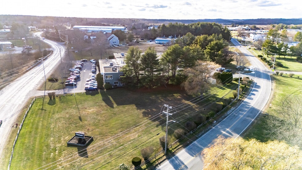 More Photos Of 116 Parker St, Newburyport Manufacturing For Sale