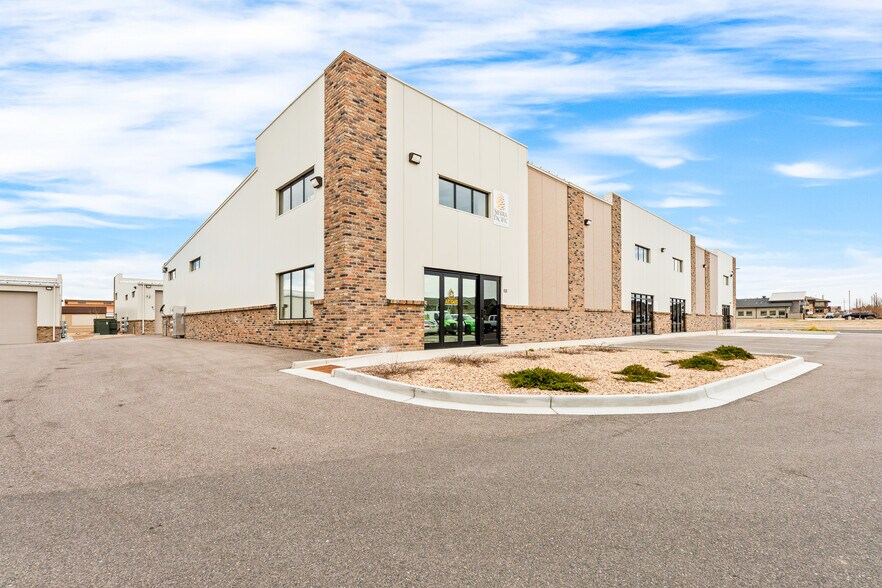 More Photos Of 4540 Venture Dr, Johnstown Distribution For Sale