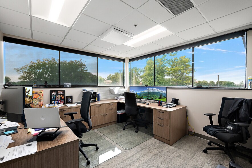 More Photos Of 43750 Garfield Rd, Clinton Township Office For Lease