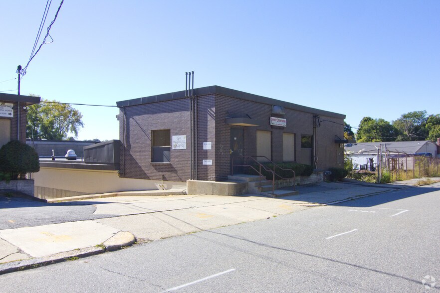 Primary Photo Of 23-25 Garfield Ave, Woburn Office For Lease
