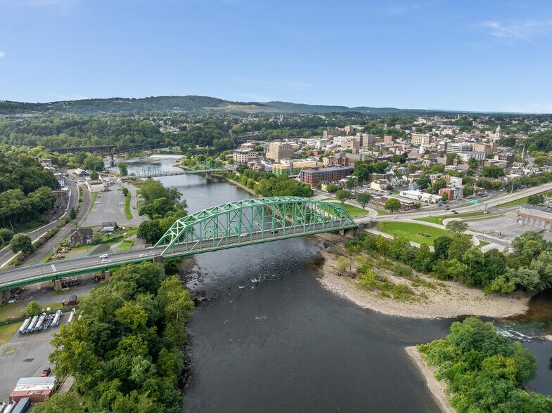 More Photos Of 81 Broad St, Phillipsburg Loft Creative Space For Sale