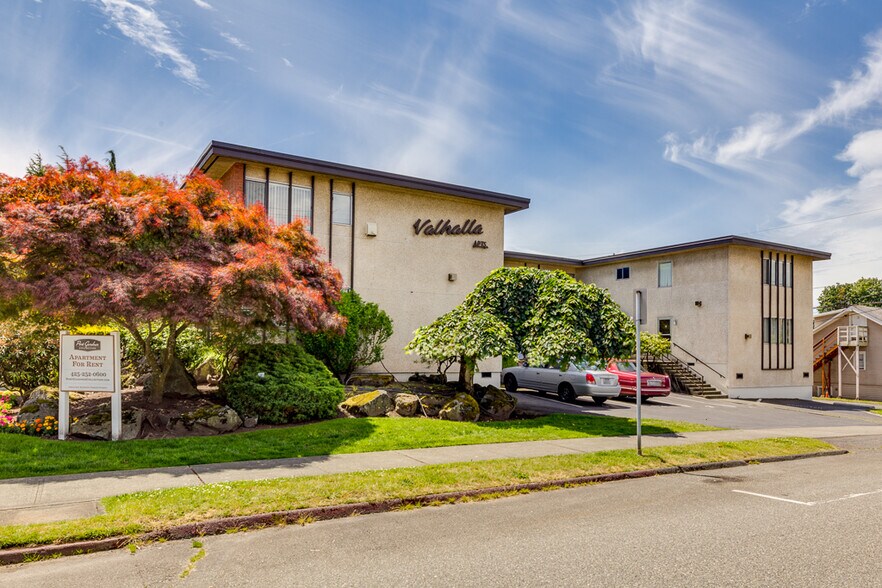 More Photos Of 3202 Rockefeller Ave, Everett Apartments For Sale