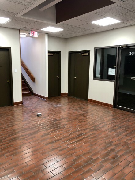 More Photos Of 2949 Elmwood Ave, Buffalo Medical For Lease