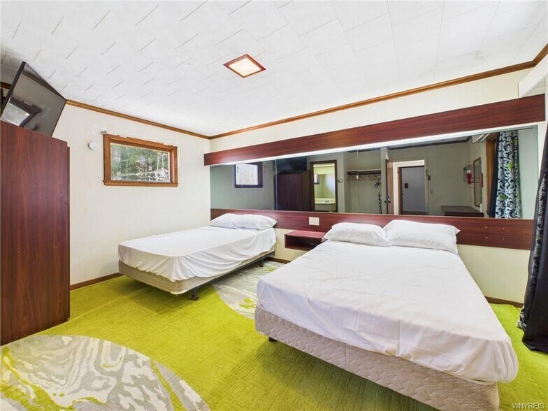 More Photos Of 5081 Bolivar Rd, Wellsville Hospitality For Sale