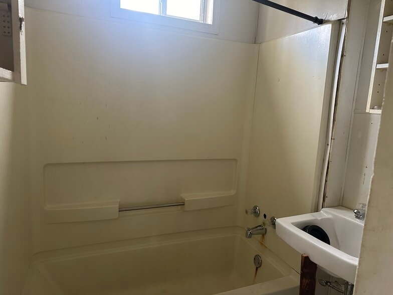 More Photos Of 320 S Morton Ave, Okmulgee Apartments For Sale