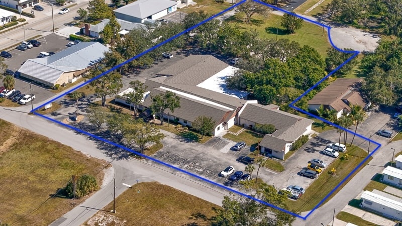 Primary Photo Of 602-606 4th Ave W, Palmetto Medical For Sale