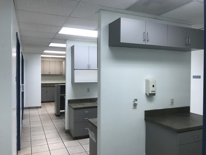 More Photos Of 1310 W St Marys Rd, Tucson Medical For Lease