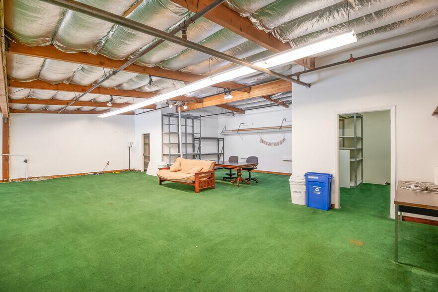 More Photos Of 1160 Industrial Rd, San Carlos Research And Development For Sale
