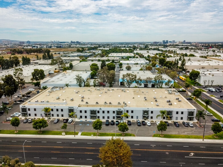 More Photos Of 1382 Valencia Ave, Tustin Research And Development For Lease