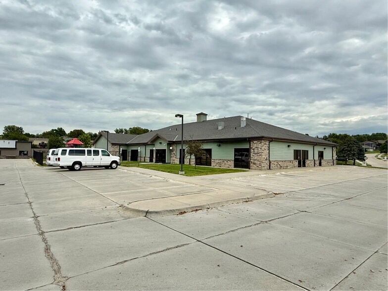 More Photos Of 6704 S 167th St, Omaha Daycare Center For Sale