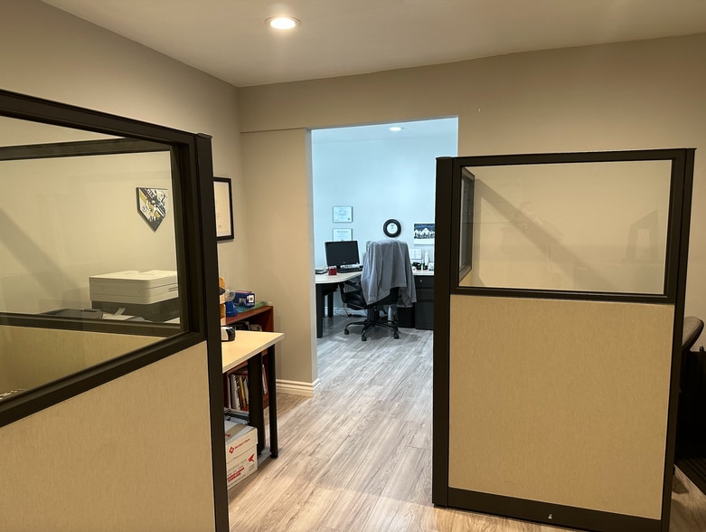 More Photos Of 8926 Arlington Ave, Riverside Office Residential For Lease